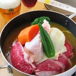●北海道soup curry pot［肉・肉・チーズのカレー鍋］