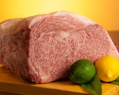 最高品質な話題の千葉県産せんば和牛などのA5ランクをご用意