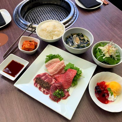 ランチならここ 沖縄県の焼肉でおすすめしたい人気のお店 ぐるなび
