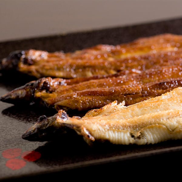 職人が一尾一尾焼き上げた魚伊伝統の味をご家庭でご堪能下さい