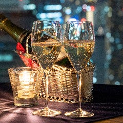 ダイナミックキッチン＆バー 響 新宿サザンタワー店_夜景と共に優雅なディナー