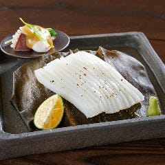 ダイナミックキッチン＆バー 響 新宿サザンタワー店_あおり烏賊昆布〆