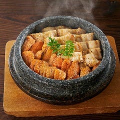 ダイナミックキッチン＆バー 響 新宿サザンタワー店_鱧と雲丹のコシヒカリ石釜炊き