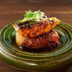 浦サワラと庄内砂丘大根 海老醤焼き Dynamic Kitchen & Bar 響 新宿サザンタワー店_浦サワラと庄内砂丘大根 海老醤焼き