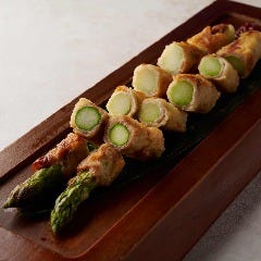 Dynamic Kitchen ＆ Bar 響 新宿サザンタワー店_国産極太アスパラと黒豚のジョン