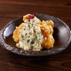 Dynamic Kitchen ＆ Bar 響 新宿サザンタワー店_チキン南蛮 刻み高菜タルタル