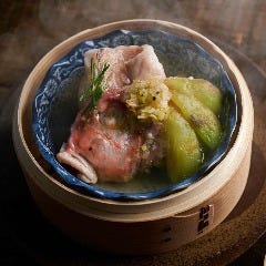 山口県 萩市 甘鯛と焼き式部茄子の山胡椒(マーガオ)蒸し ~こぶ蜜柑・ライム~ Dynamic Kitchen & Bar 響 新宿サザンタワー店_山口県 萩市 甘鯛と焼き式部茄子の山胡椒(マーガオ)蒸し ~こぶ蜜柑・ライム~