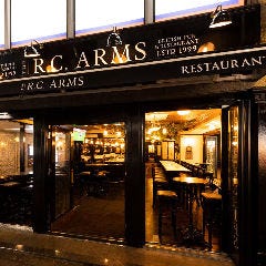 THE R．C．ARMS 新橋店