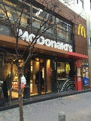 マクドナルドを通りこして