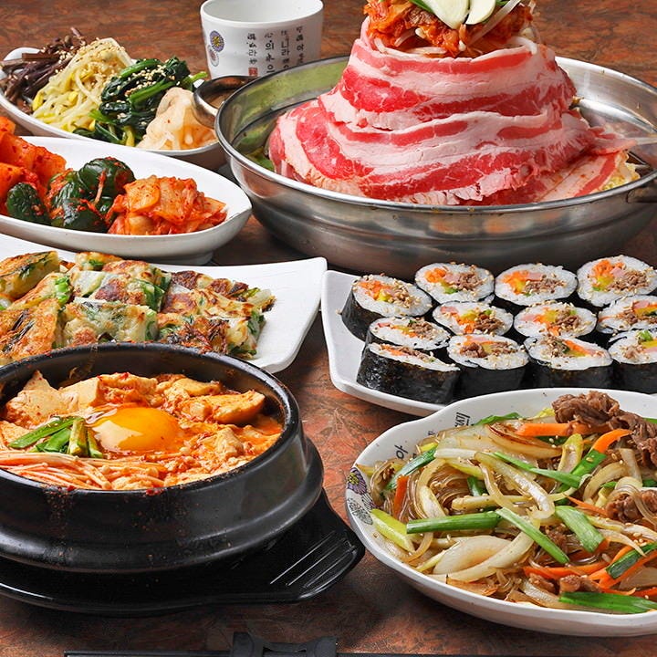 飲み放題付 3種類の韓国鍋料理から選べて一品料理も付く 鍋メインコース の詳細 焼肉 韓国料理 瑞英 西中島南方 焼肉 ぐるなび