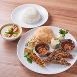 ロイヤル タイ ミール Royal Thai Meal