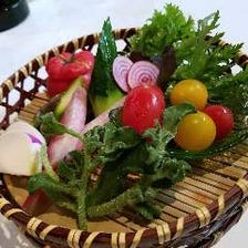 新潟県内産の野菜のかご盛り