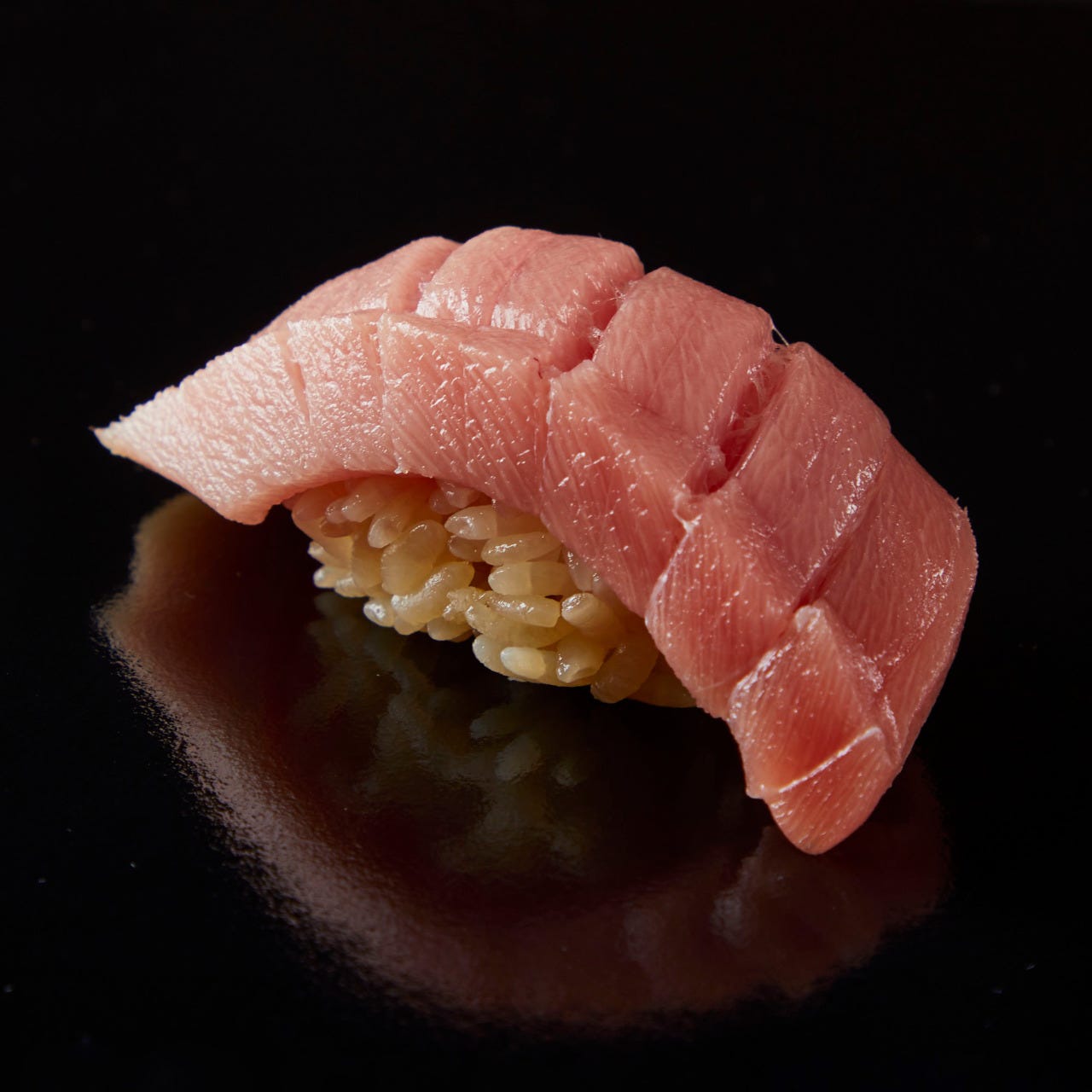 個室和食梅田燈花相片 西梅田 生魚片 海鮮料理 Gurunavi 日本美食餐廳指南