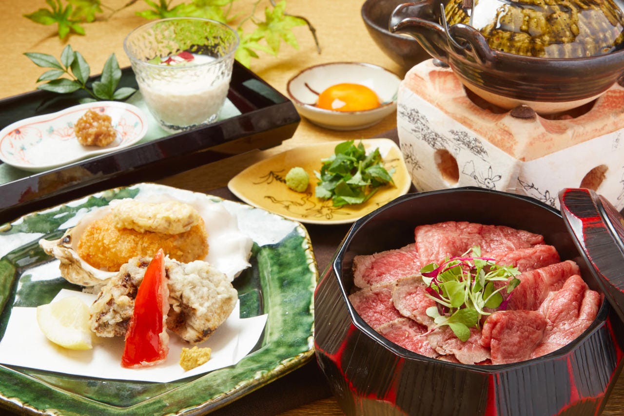 ランチ限定】A4黒毛和牛と国産牛の食べ比べ ”牛まぶしランチ”『平日は