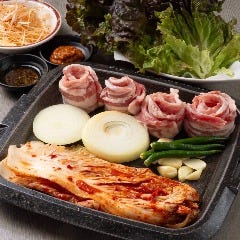 韓国ダイニング＆バーロイヤル