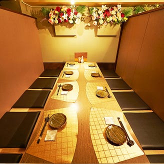 完全個室 肉寿司 彩 八馬 新宿店 メニュー 当店のご案内 ぐるなび