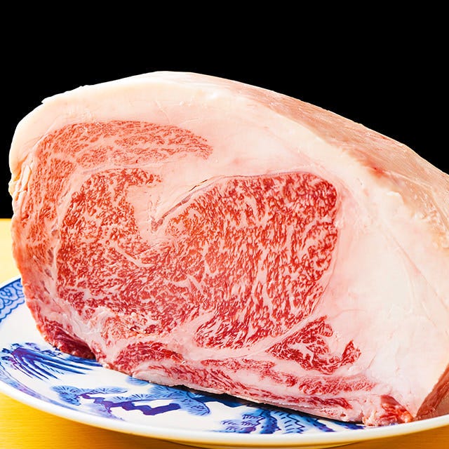 完全個室 肉寿司 彩 八馬 新宿店 自慢の食材 A5ランク国産和牛 ぐるなび