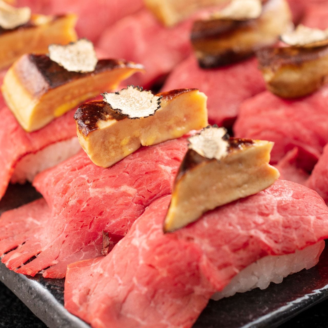 プレミアム肉寿司 フォアグラ トリュフ肉寿司 食べ放題コース 2h飲放付 5 280円 3 980円 昼も可 の詳細 完全個室居酒屋 星夜の宴 新宿本店 新宿 居酒屋 ぐるなび プレミアム肉寿司 フォアグラ トリュフ肉寿司 食べ放題コース 2h飲放付 5 280円 3 980円 昼も可 の詳細 完全個室居酒屋 星夜の宴 新宿本店 新宿 居酒屋 ぐるなび