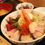 【ランチ限定◆海鮮丼定食】新鮮なお刺身の定食が楽しめます！