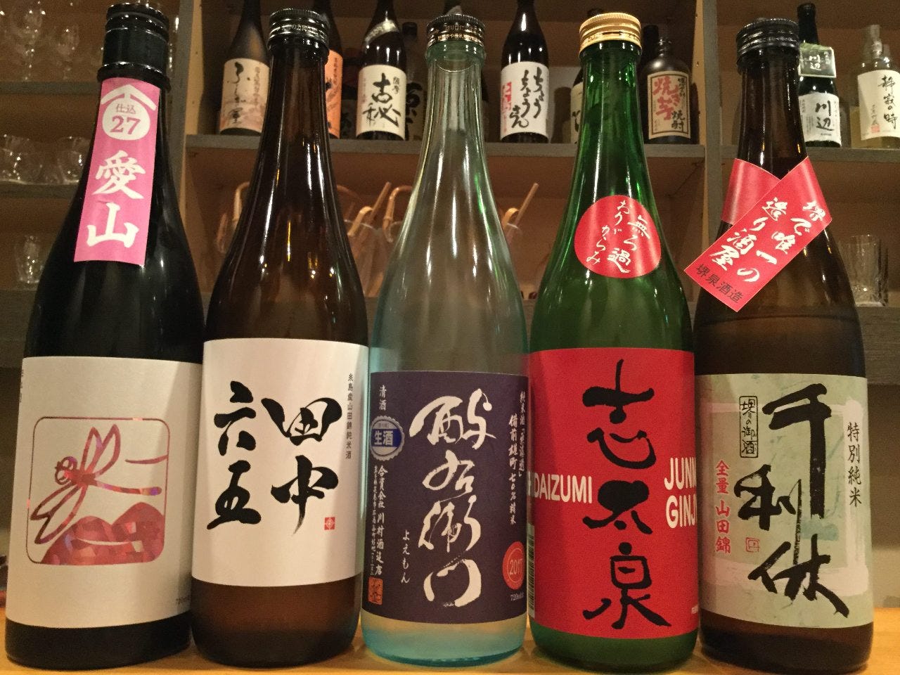 日本酒も季節にこだわり、
日替りラインナップ！