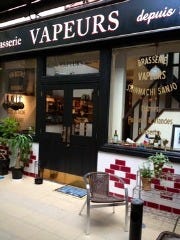 Brasserie VAPEURS 三条新町