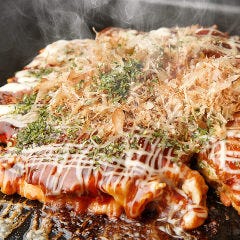 山芋たっぷりのフワフワお好み焼の他に広島焼もあります！