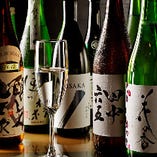 利き酒師厳選の日本各地の日本酒を常時10種ご用意