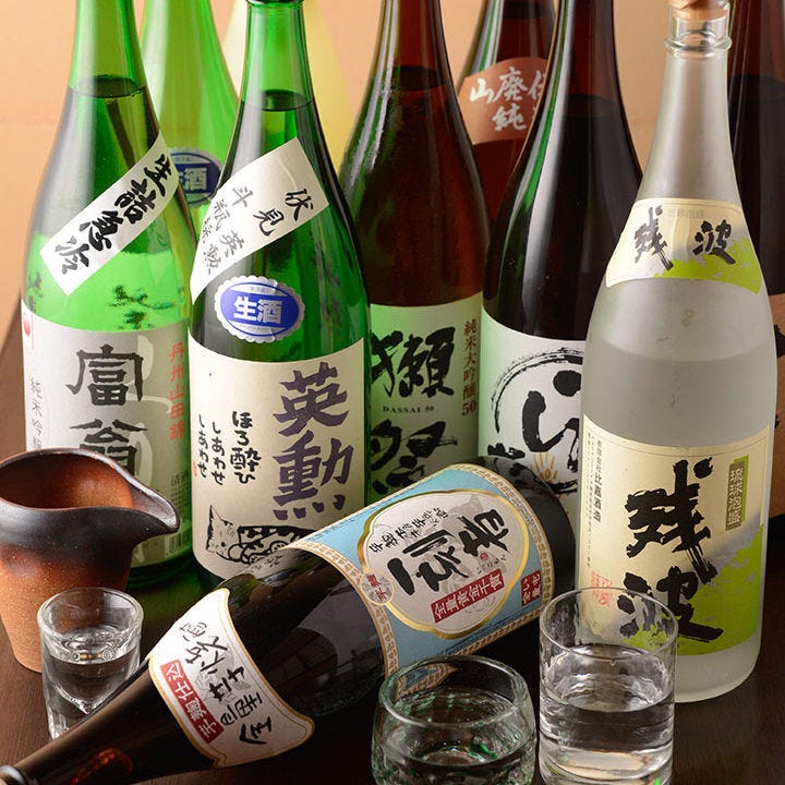 京都を中心に各地の地酒を選りすぐり