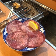 炭火焼肉たなか屋