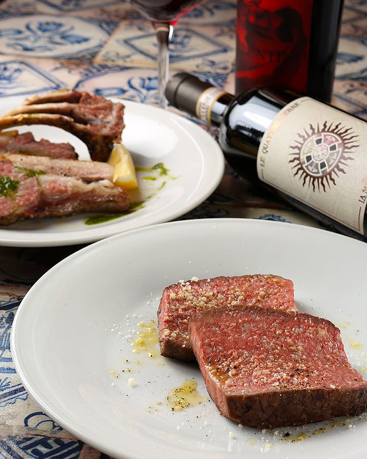 肉料理がメインの肉バル！