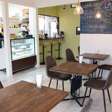 Avenir．Cafe（アヴニールカフェ）  店内の画像