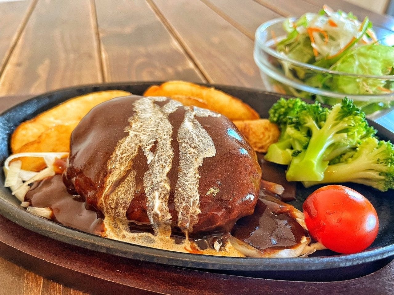 Avenir．Cafe（アヴニールカフェ） ランチメニュー - 楽天ぐるなび