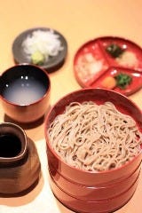 いなたや 丸の内パレスビル店_島根名物『割子蕎麦』ございます！