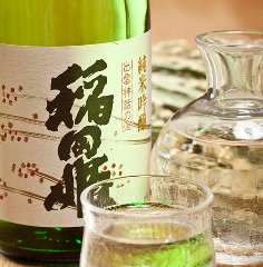 いなたや 丸の内パレスビル店_お酒と料理の組み合わせ、飲む順番他ご提案させていただきます。生原酒や、市場に出回らない限定酒などもご用意しております♪
また創業340年目を迎えた蔵元の銘酒は、それぞれ歴史を感じさせるストーリーもございます。銘酒の数々、ぜひお楽しみください！