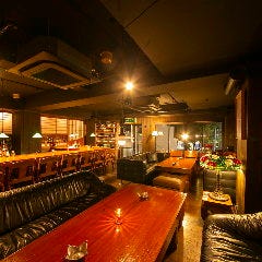Saloon Bar ̎ʐ^1
