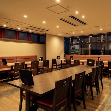 美食酒家 ゆめぜん 下関店_少人数の飲み会、ご接待。ご家族でのお食事にも。落ち着いたシックな店内をご用意