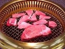 こだわりの厚切り肉