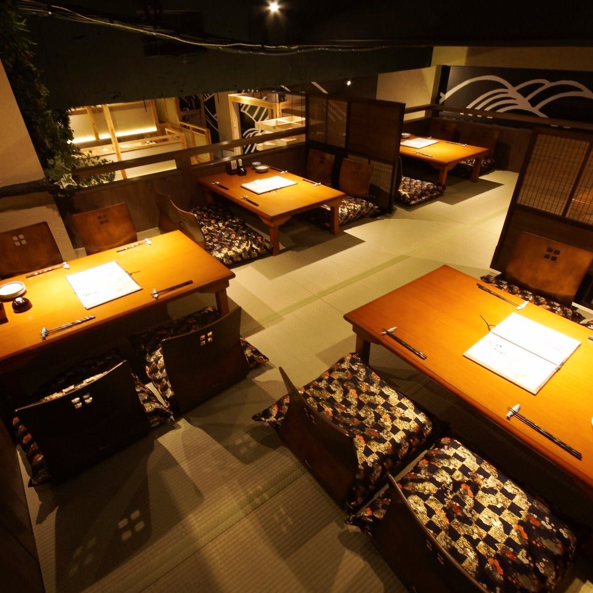 個室 泳ぎイカ 藁焼き小屋 た藁や 淀屋橋店 席 個室 貸切一覧 ぐるなび