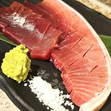 酒と食 縁神En-zine_【前日までの要予約】赤身、中トロ大トロまでが楽しめる「天然南鮪の断面刺し」 を特別に5,400円でご提供