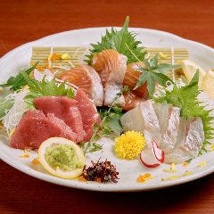個室居酒屋 海鮮と地酒 すきずき 平塚駅前店_名物！すきずき盛り合わせ 1人前