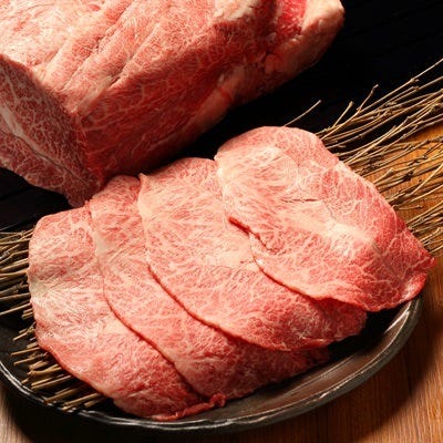 【旨い肉】美しいサシの入ったお肉や希少部位までご用意！