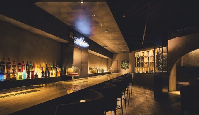 スイーツとお酒 Sweetsbar Ashioto 三宮 三宮 バー ぐるなび