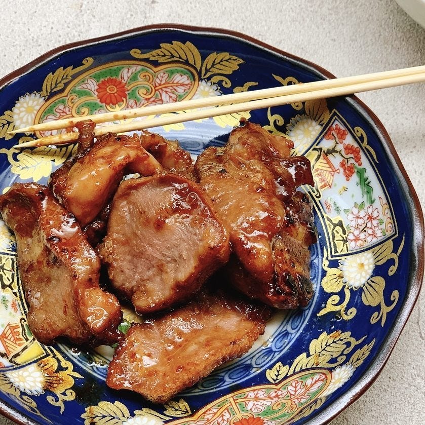 極上もつ料理と鮮馬刺し 個室居酒屋 いちご屋 本店