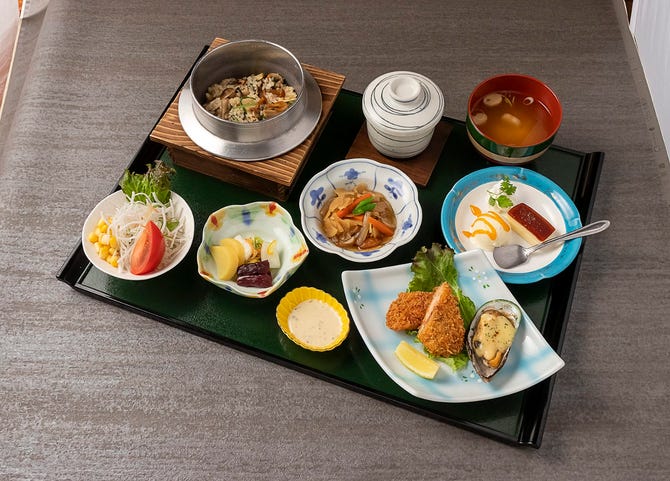五頭の山茂登 新潟店 新潟市中央区 釜飯 釜めし ぐるなび