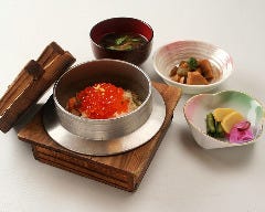 五頭の山茂登 新潟店 新潟市中央区 釜飯 釜めし ぐるなび