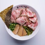 七志チャーシュー麺