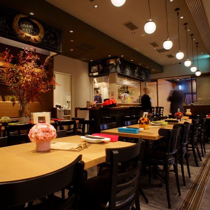 バールアヴァンロティの内観