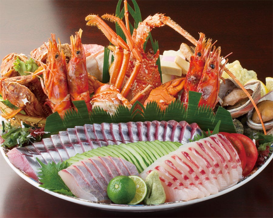 黒潮皿鉢コース】大皿の皿鉢（さわち）料理を囲んで、楽しいひと時を