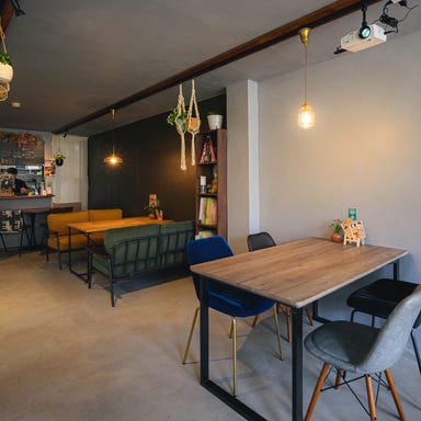 隠れ家・少人数貸切 cafe&baru ハコ+_昼でも夜でも!貸切8~20名様位まで