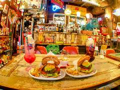 TOY BOX DINER